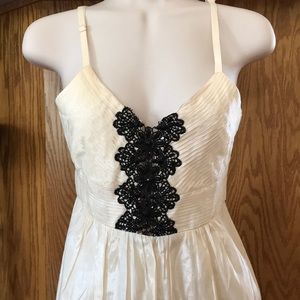 Krafty dress - new - size small